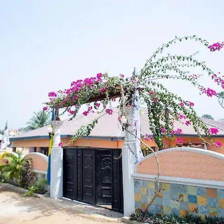 Nana Adu Guest House Koforidua Екстер'єр фото