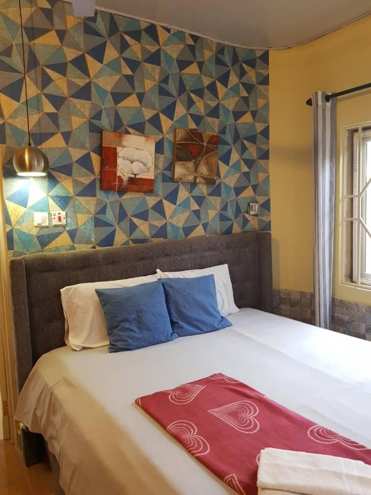 Nana Adu Guest House Koforidua Екстер'єр фото